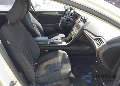 2020 Ford Fusion Se z USA, uszkodzony, nr VIN 3FA6P0HD9LR172647